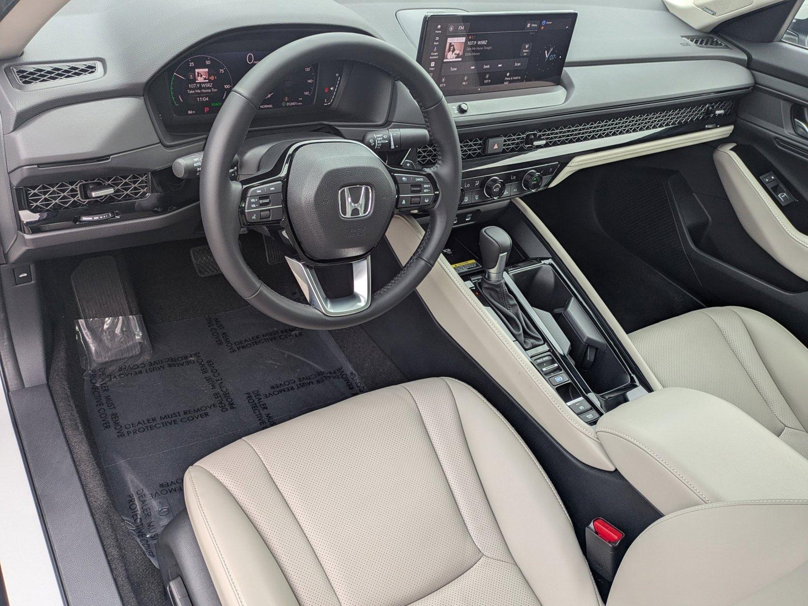 2024 Honda Accord Hybrid Vehicle Photo in Sarasota, FL 34231