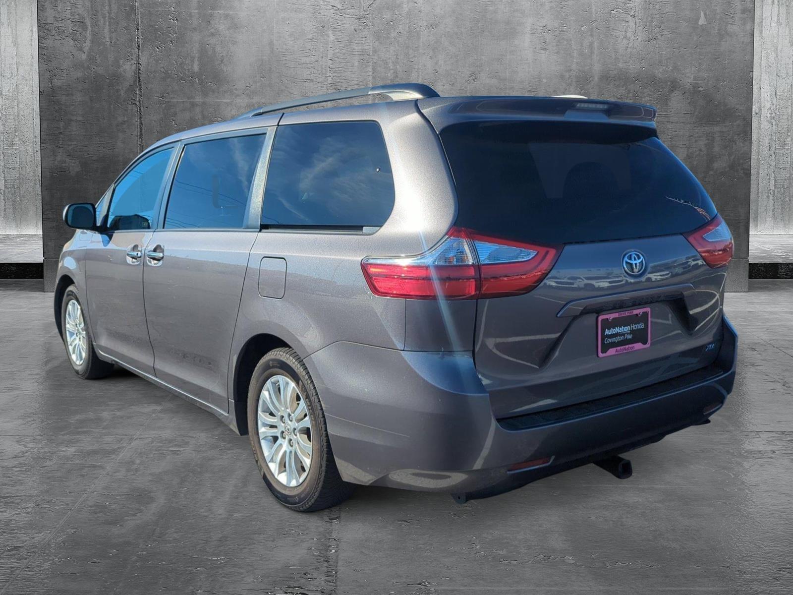 2015 Toyota Sienna Vehicle Photo in Memphis, TN 38128