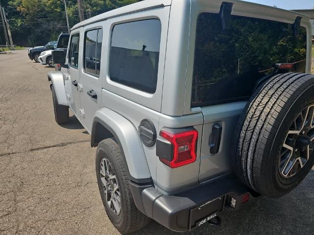 2024 Jeep Wrangler Vehicle Photo in GLENSHAW, PA 15116-1739