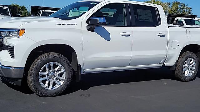 2025 Chevrolet Silverado 1500 Vehicle Photo in JOLIET, IL 60435-8135