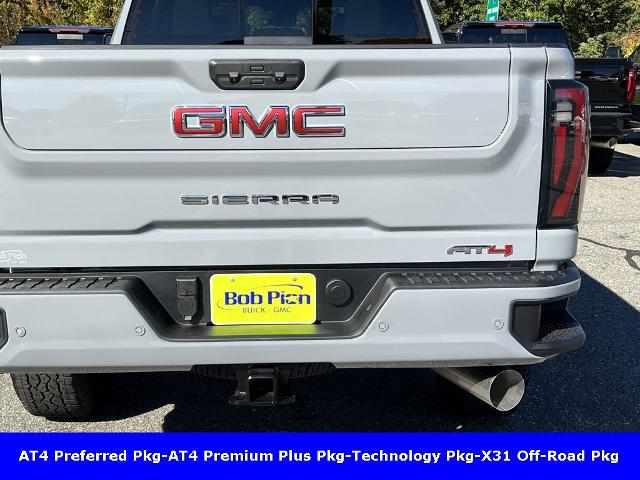 2025 GMC Sierra 2500 HD Vehicle Photo in CHICOPEE, MA 01020-5001