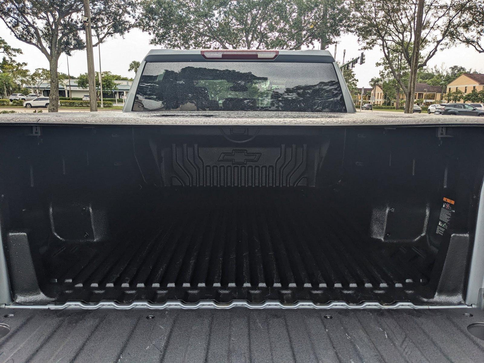 2023 Chevrolet Silverado 1500 Vehicle Photo in GREENACRES, FL 33463-3207