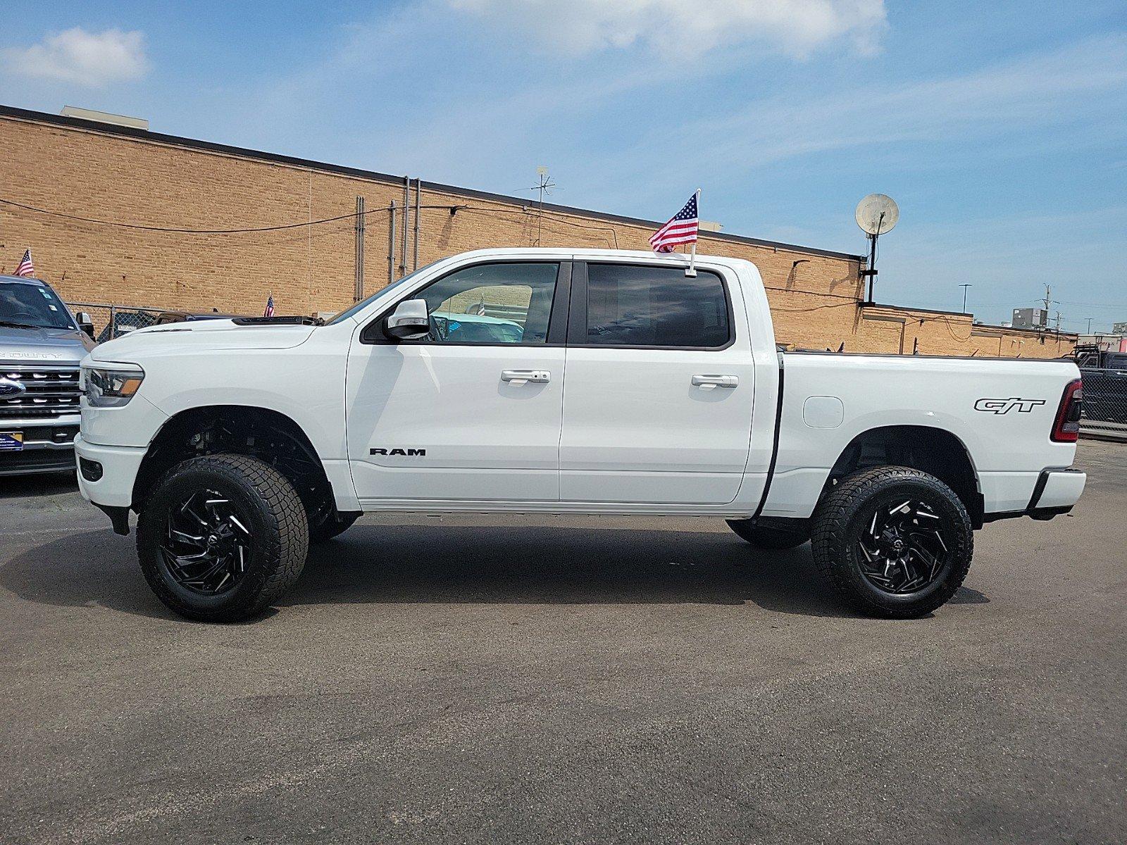 2022 Ram 1500 Vehicle Photo in Saint Charles, IL 60174