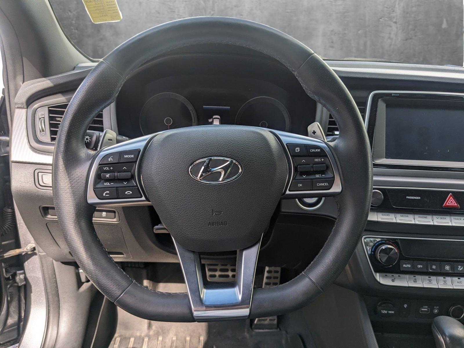 2018 Hyundai SONATA Vehicle Photo in Tampa, FL 33614