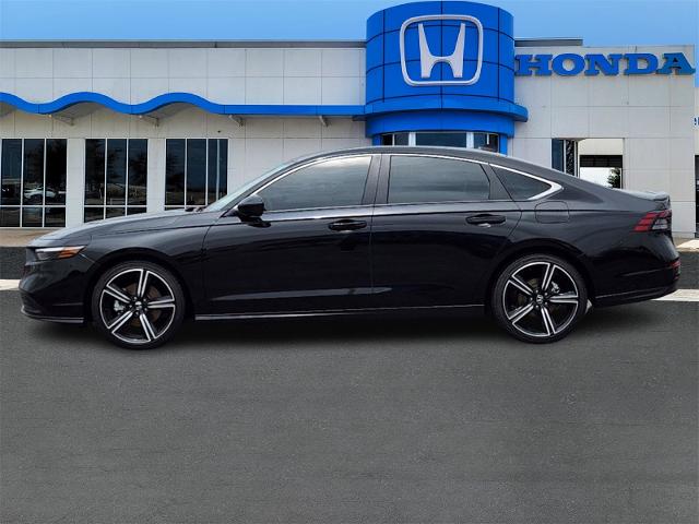 2024 Honda Accord Hybrid Vehicle Photo in Lawton, OK 73505