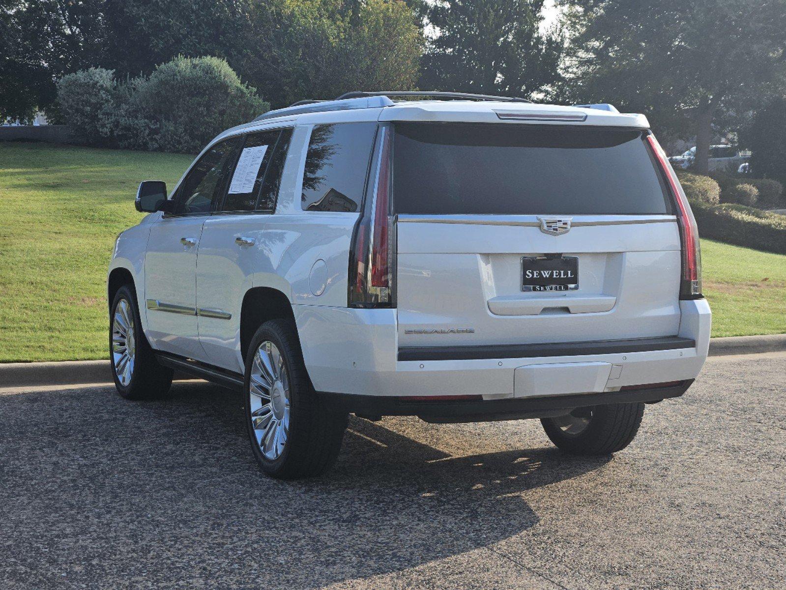 2019 Cadillac Escalade Vehicle Photo in FORT WORTH, TX 76132