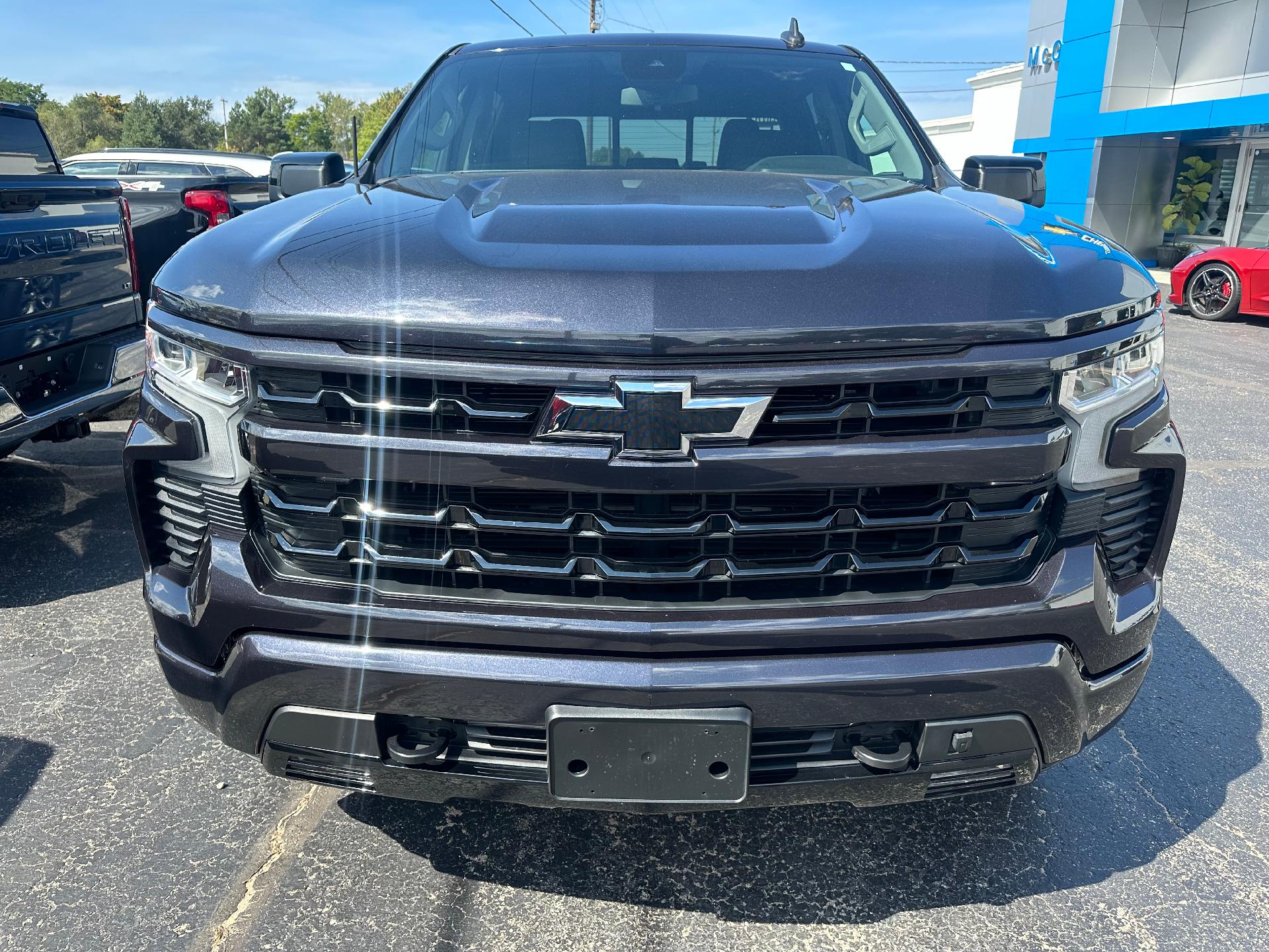 Used 2022 Chevrolet Silverado 1500 RST with VIN 1GCUDEET3NZ584709 for sale in Clare, MI