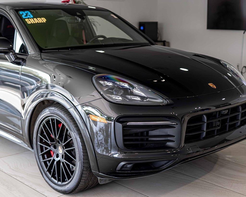 2023 Porsche Cayenne Vehicle Photo in Plainfield, IL 60586