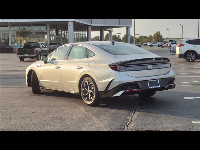 2024 Hyundai SONATA Vehicle Photo in O'Fallon, IL 62269