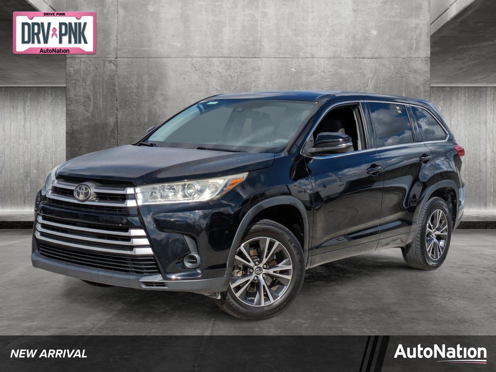 2017 Toyota Highlander Vehicle Photo in MIAMI, FL 33172-3015