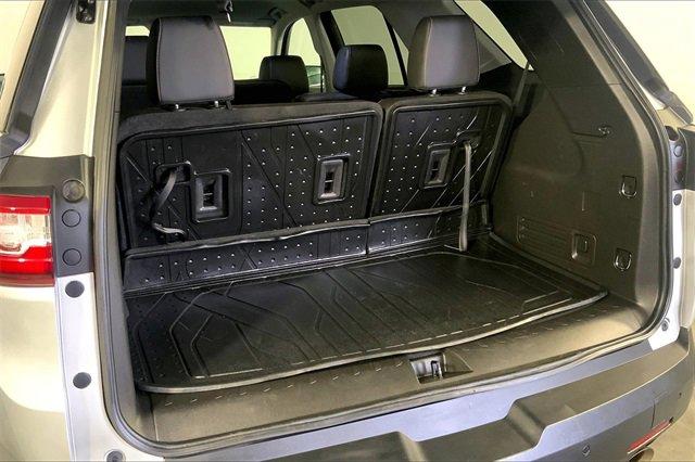 2021 Chevrolet Traverse Vehicle Photo in KANSAS CITY, MO 64114-4502