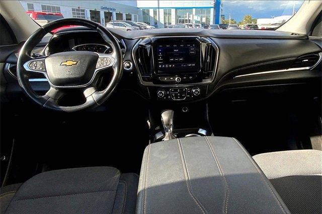 2021 Chevrolet Traverse Vehicle Photo in TOPEKA, KS 66609-0000