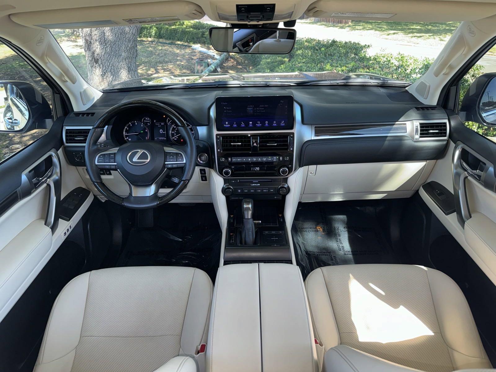 2023 Lexus GX 460 Vehicle Photo in DALLAS, TX 75209-3016