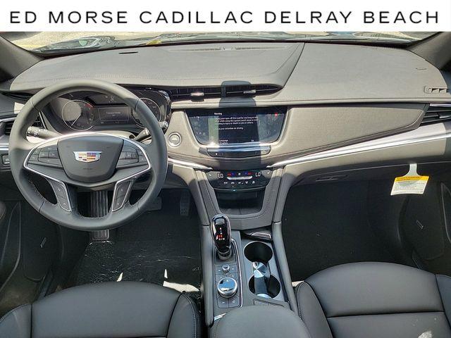 2024 Cadillac XT5 Vehicle Photo in DELRAY BEACH, FL 33483-3294