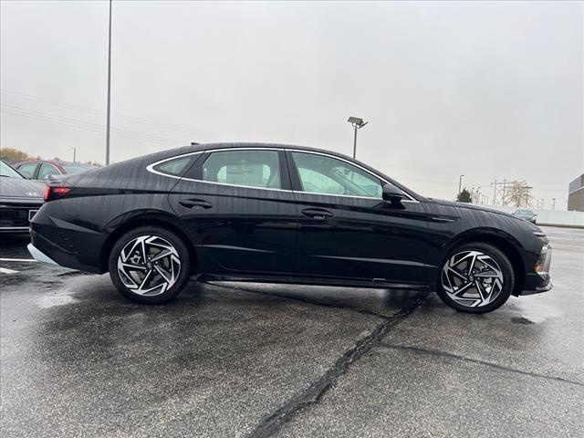 2025 Hyundai SONATA Vehicle Photo in O'Fallon, IL 62269