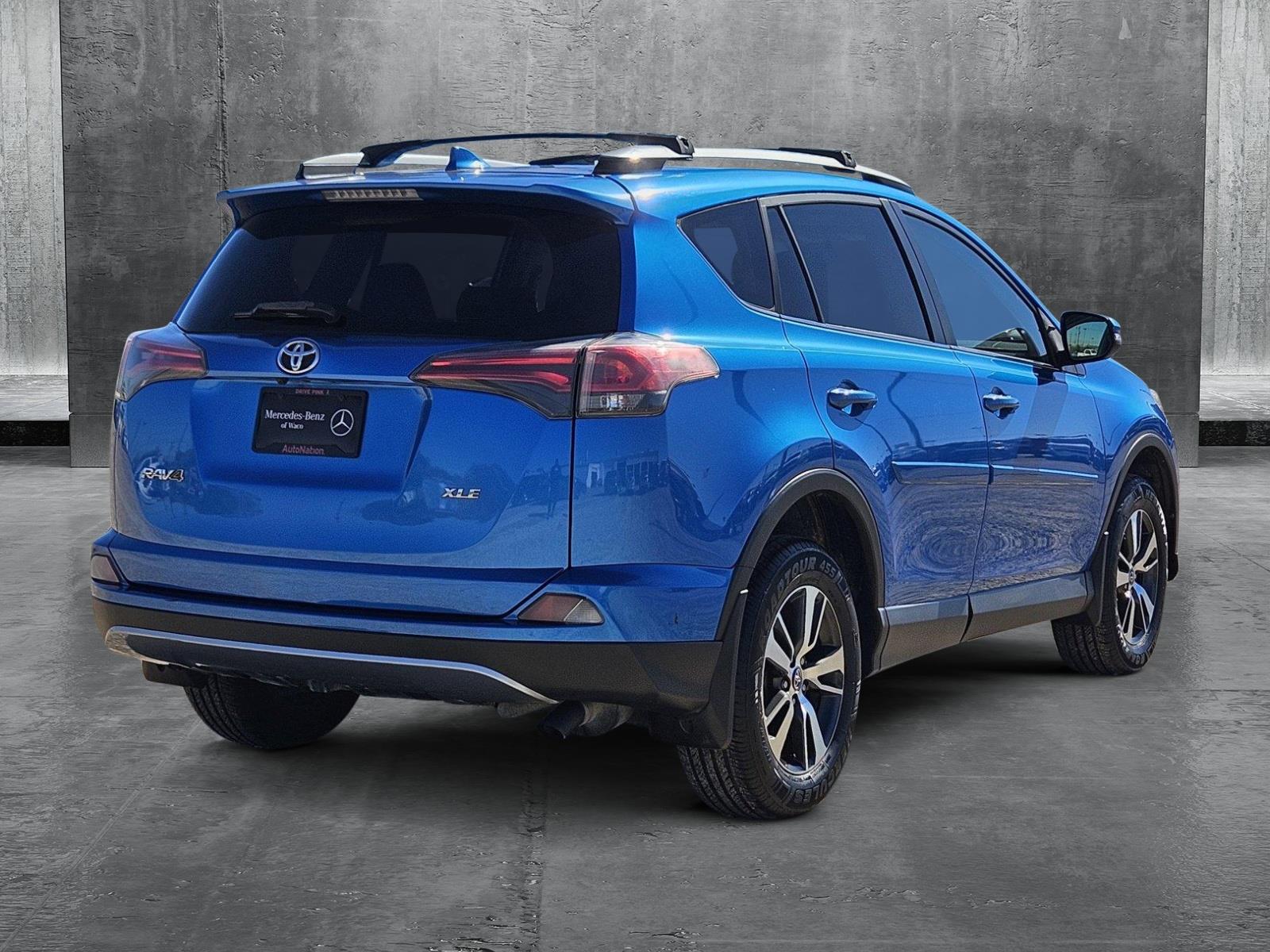 2018 Toyota RAV4 Vehicle Photo in Waco, TX 76710