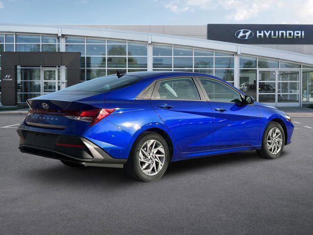 2024 Hyundai ELANTRA Vehicle Photo in O'Fallon, IL 62269