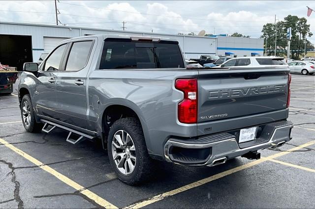 Used 2020 Chevrolet Silverado 1500 LT with VIN 1GCUYDED6LZ234544 for sale in Van Buren, AR