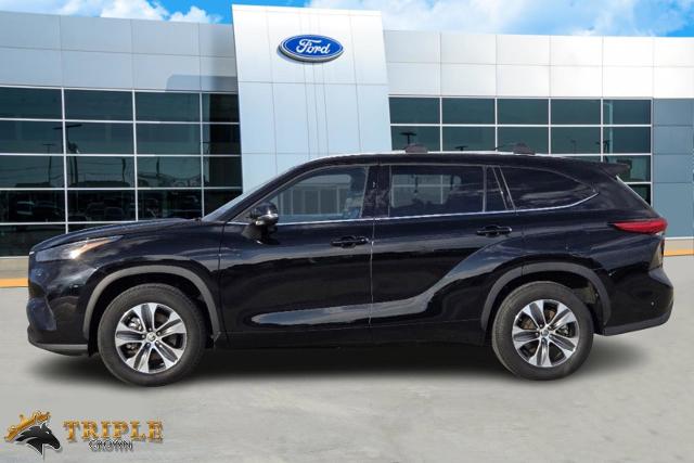 2022 Toyota Highlander Vehicle Photo in STEPHENVILLE, TX 76401-3713