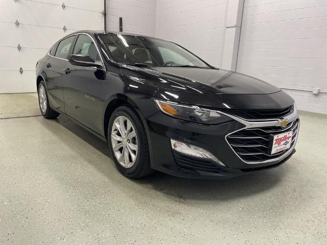 Used 2020 Chevrolet Malibu 1LT with VIN 1G1ZD5ST7LF081010 for sale in Rogers, MN