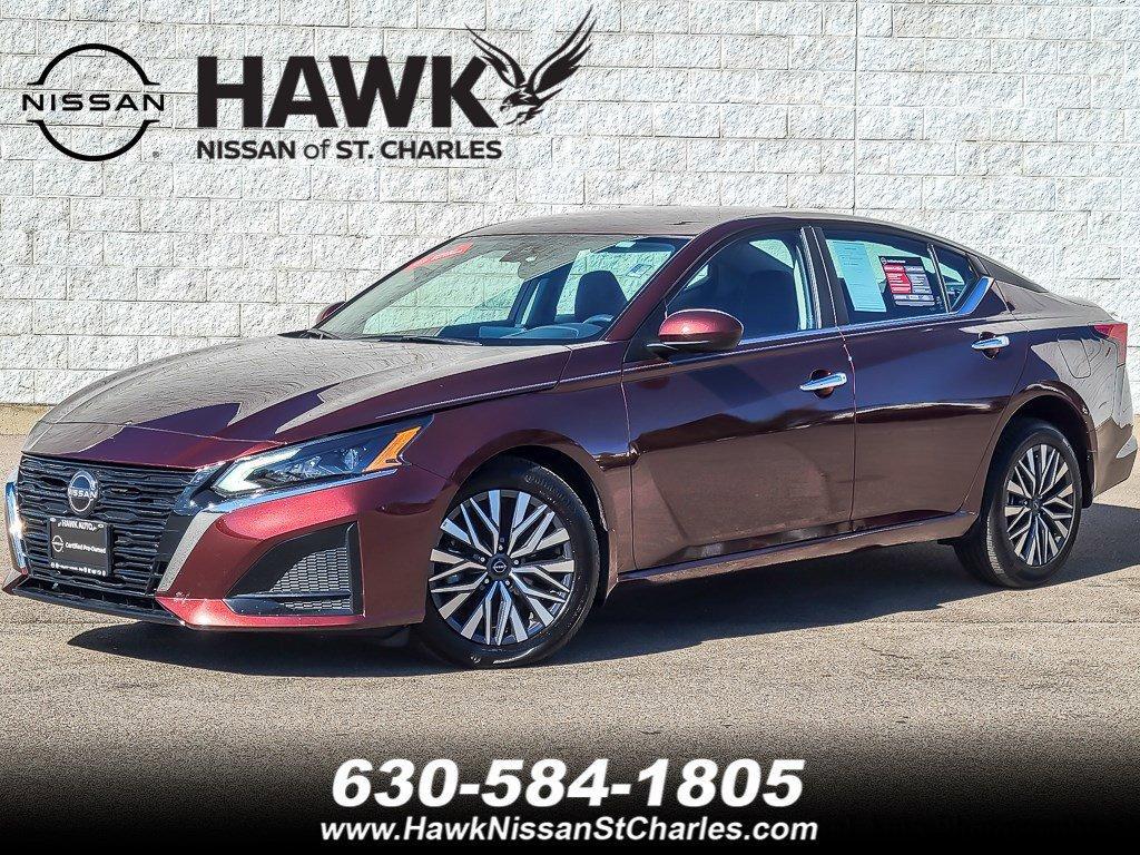 2023 Nissan Altima Vehicle Photo in Saint Charles, IL 60174