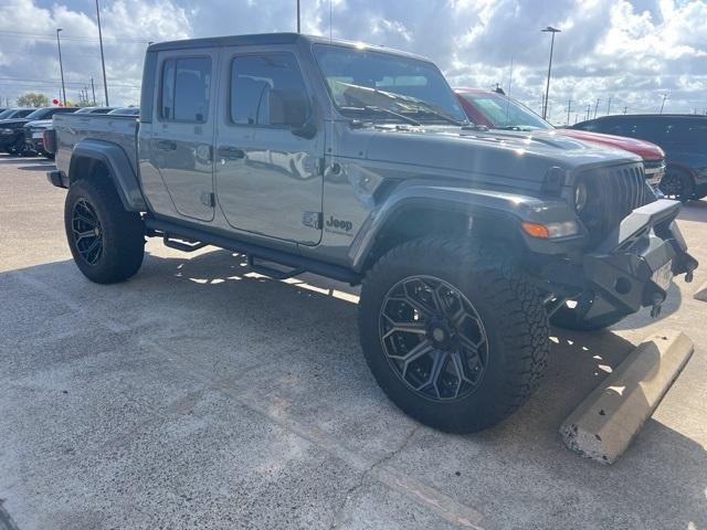 Used 2022 Jeep Gladiator Sport S with VIN 1C6JJTAG1NL116125 for sale in Port Lavaca, TX