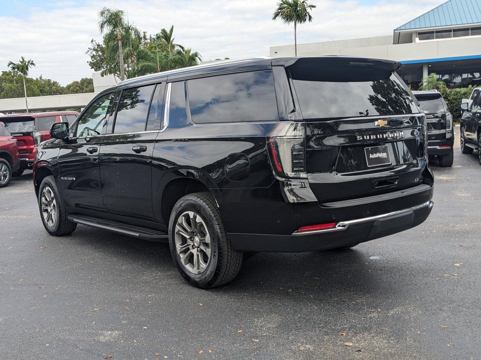 2025 Chevrolet Suburban Vehicle Photo in MIAMI, FL 33134-2699