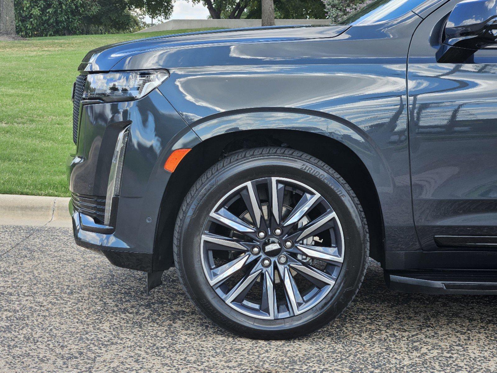 2022 Cadillac Escalade Vehicle Photo in Fort Worth, TX 76132