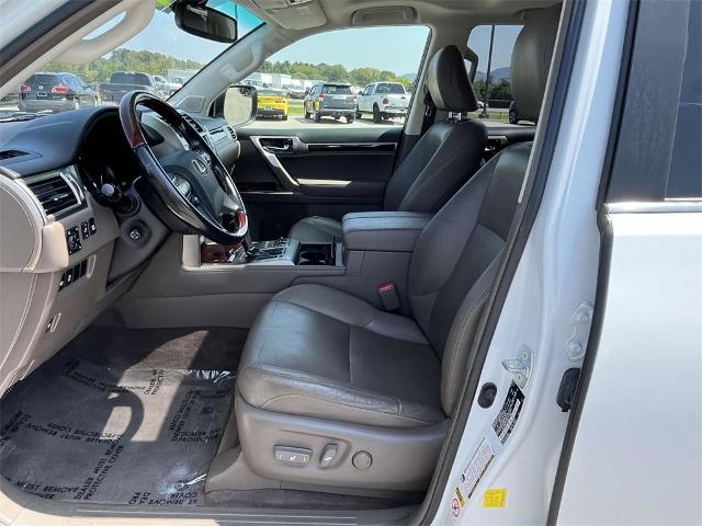 2016 Lexus GX 460 Vehicle Photo in ALCOA, TN 37701-3235