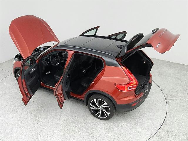 2022 Volvo XC40 Vehicle Photo in Grapevine, TX 76051