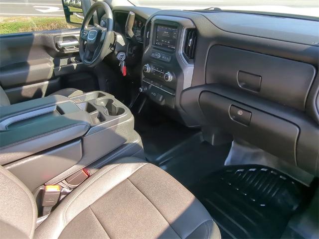 2023 GMC Sierra 3500 HD Chassis Cab Vehicle Photo in ALBERTVILLE, AL 35950-0246