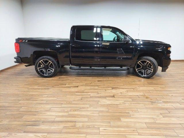 2018 Chevrolet Silverado 1500 Vehicle Photo in SAUK CITY, WI 53583-1301