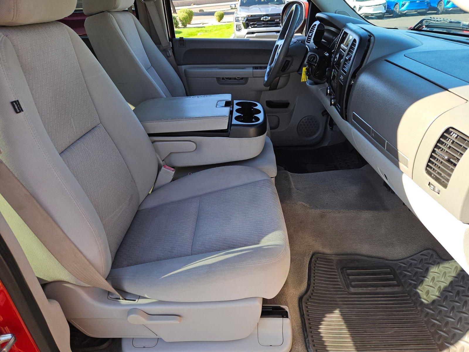 2013 Chevrolet Silverado 1500 Vehicle Photo in MESA, AZ 85206-4395