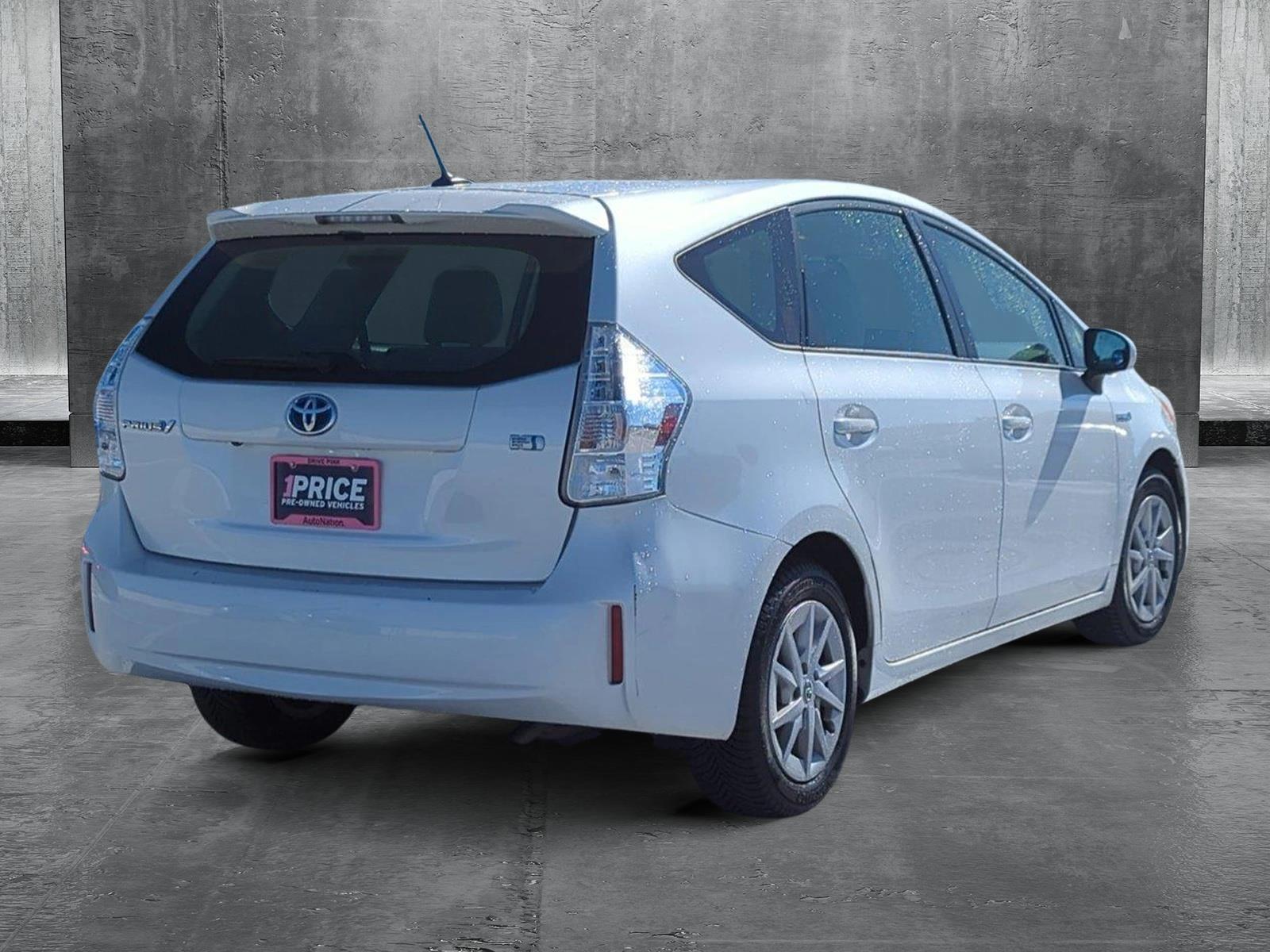 2014 Toyota Prius v Vehicle Photo in Ft. Myers, FL 33907