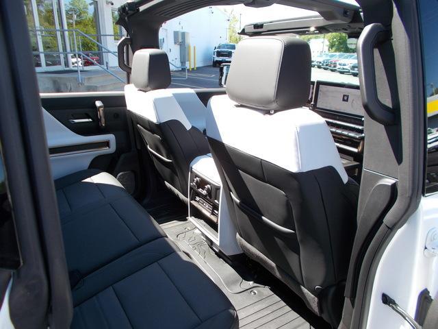 2023 GMC HUMMER EV Pickup Vehicle Photo in LOWELL, MA 01852-4336