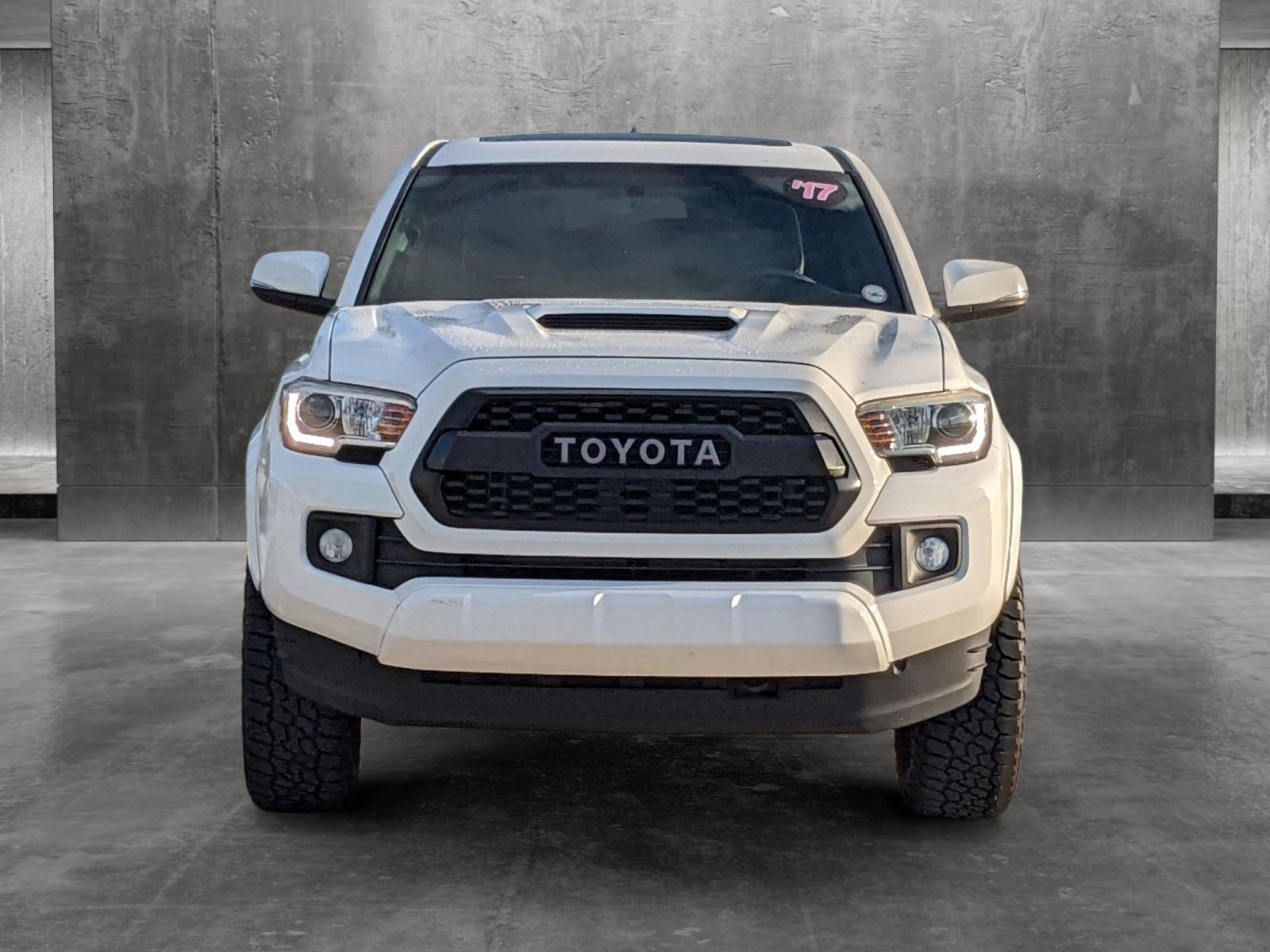 2017 Toyota Tacoma Vehicle Photo in Davie, FL 33331