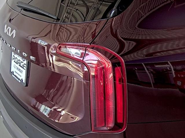 2022 Kia Telluride Vehicle Photo in WENTZVILLE, MO 63385-1017