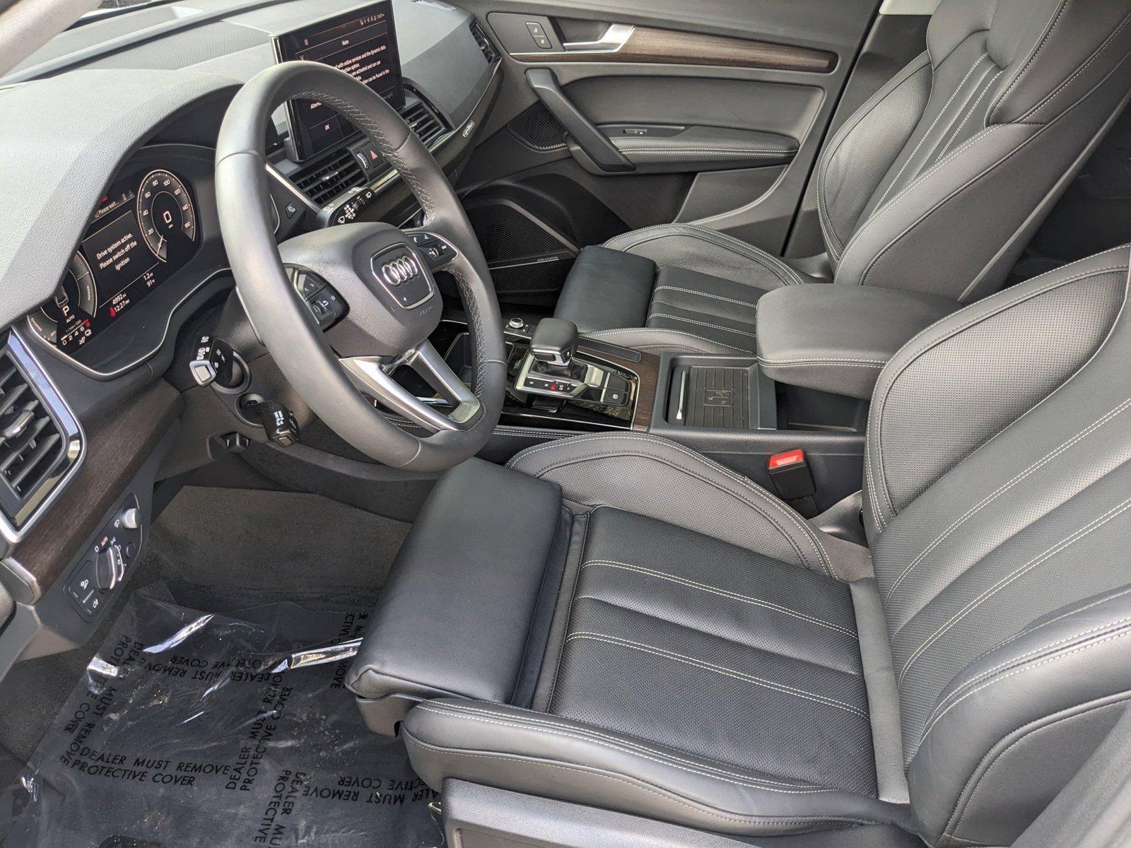 2024 Audi Q5 Vehicle Photo in Tampa, FL 33614