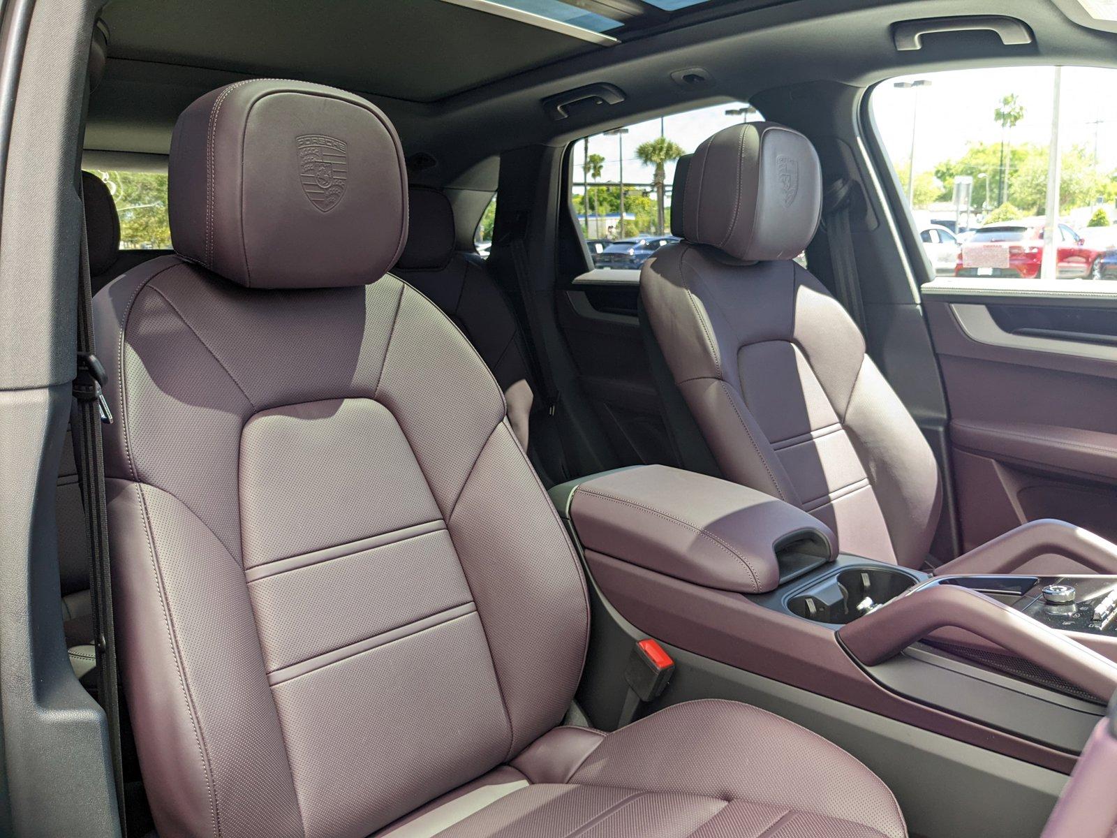 2024 Porsche Cayenne Vehicle Photo in Maitland, FL 32751