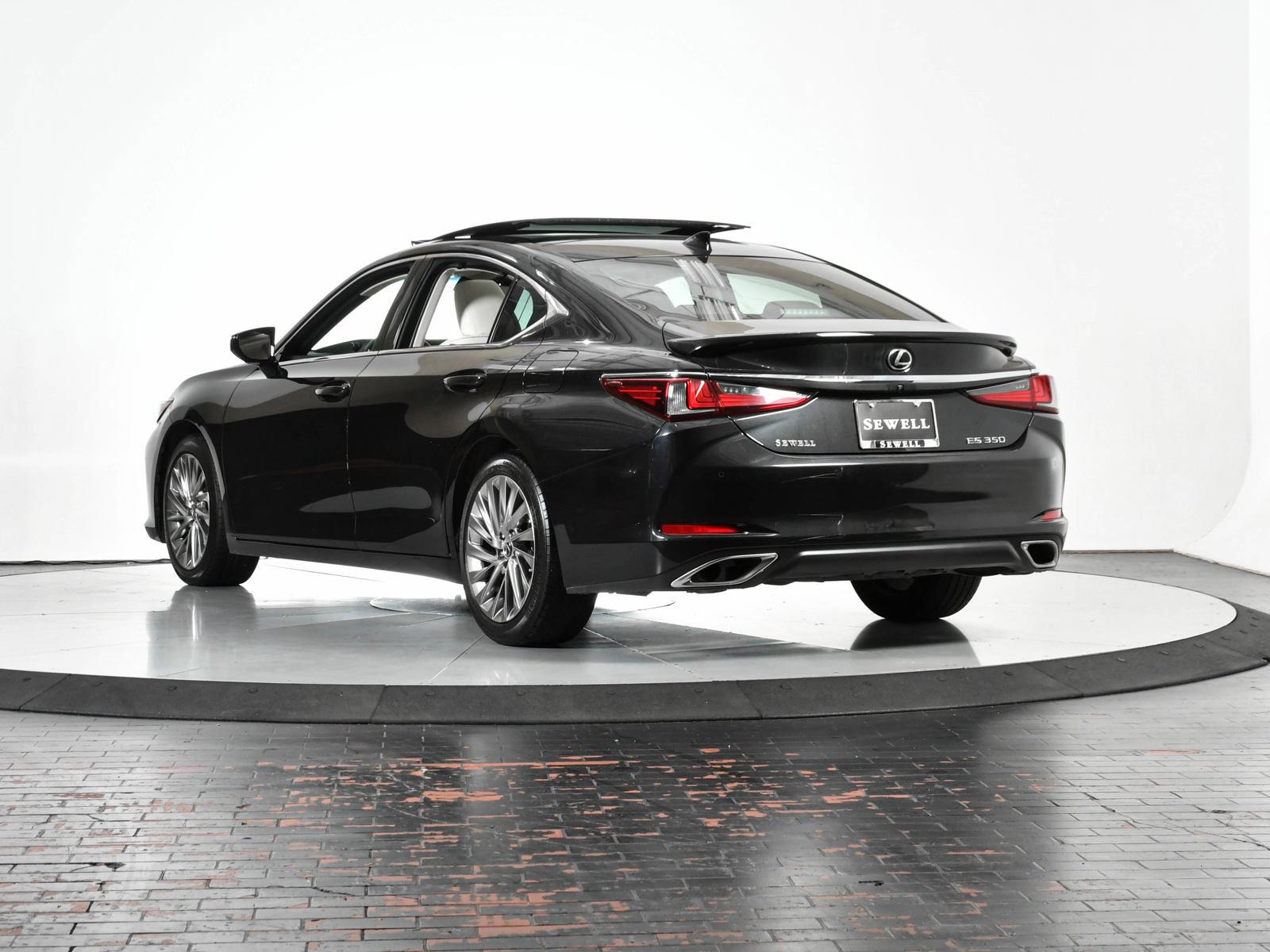 2022 Lexus ES 350 Vehicle Photo in DALLAS, TX 75235