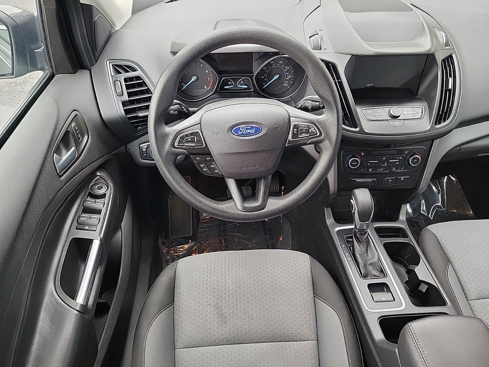 2019 Ford Escape Vehicle Photo in Plainfield, IL 60586