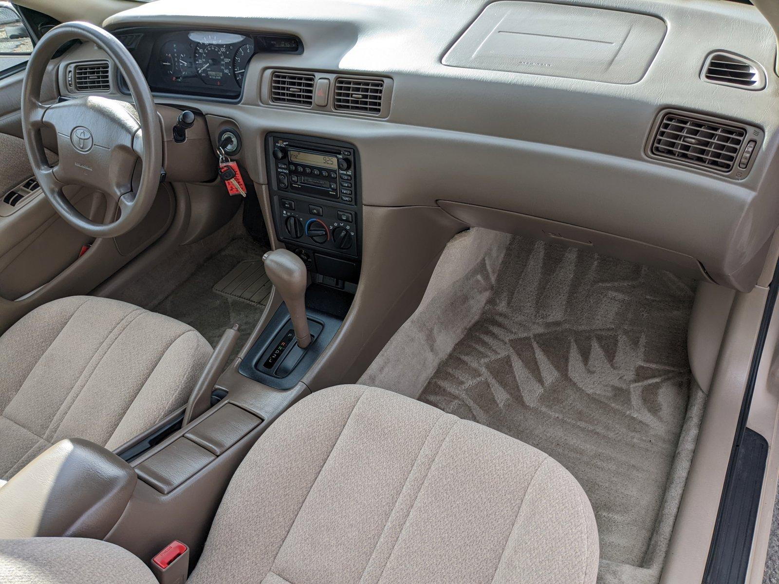 2001 Toyota Camry Vehicle Photo in Spokane Valley, WA 99212