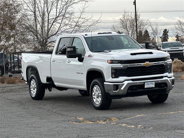 2025 Chevrolet Silverado 3500 HD Vehicle Photo in BEND, OR 97701-5133