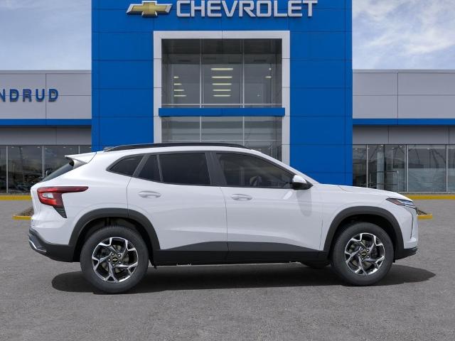 2025 Chevrolet Trax Vehicle Photo in GREEN BAY, WI 54302-3701