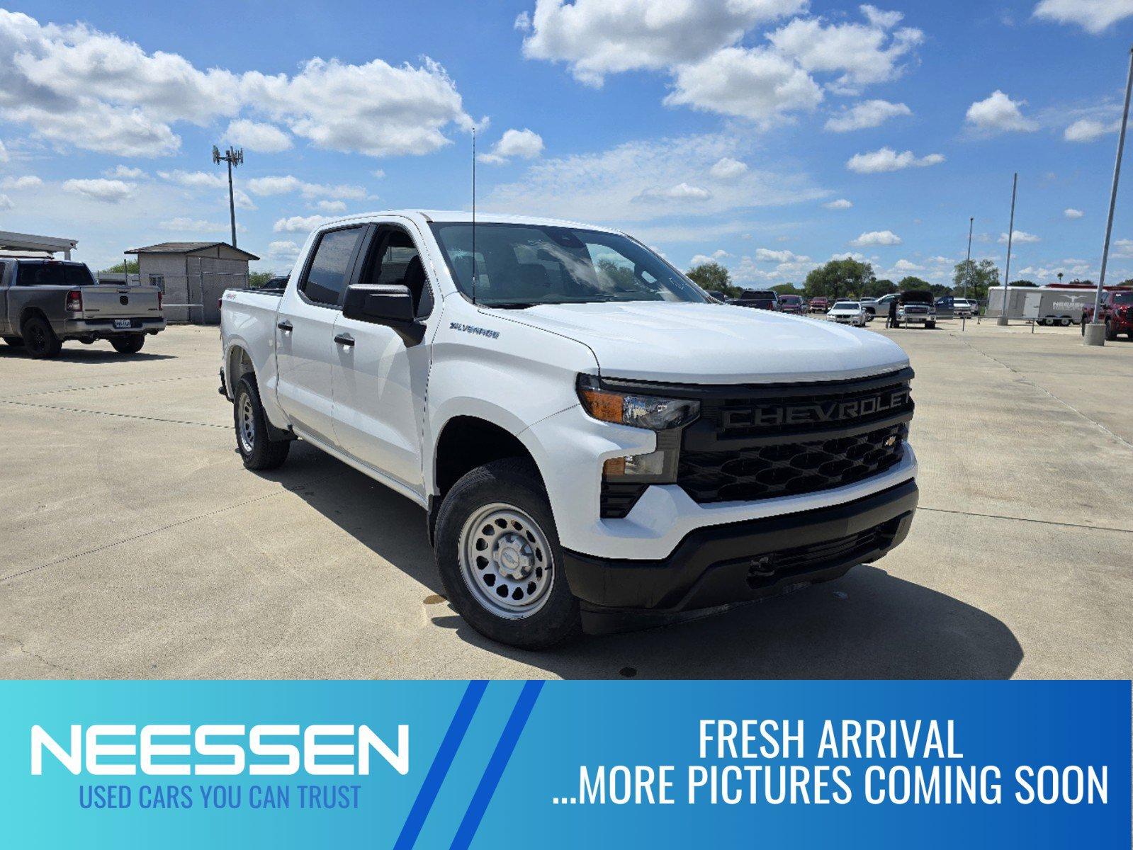 Used 2022 Chevrolet Silverado 1500 Work Truck with VIN 1GCPDAEKXNZ573896 for sale in Kingsville, TX