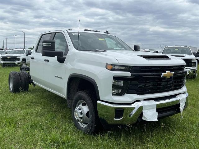 2024 Chevrolet Silverado 3500 HD Vehicle Photo in ALCOA, TN 37701-3235