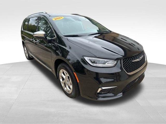 2021 Chrysler Pacifica Vehicle Photo in MEDINA, OH 44256-9631