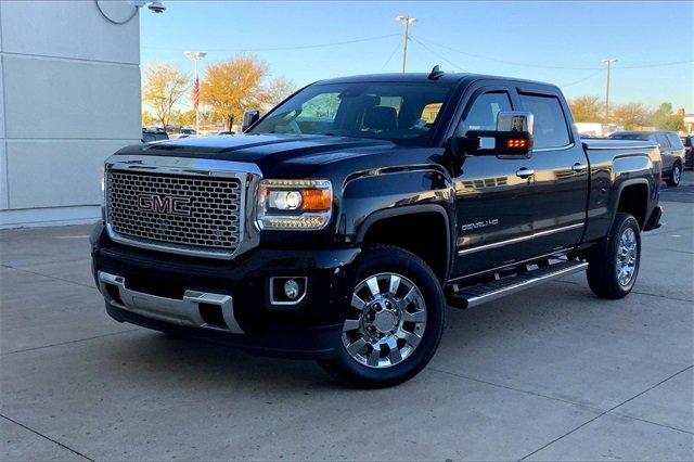 2016 GMC Sierra 2500HD Vehicle Photo in TOPEKA, KS 66609-0000