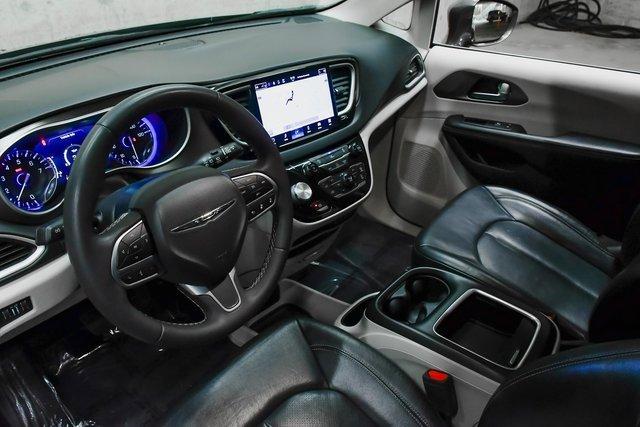 2022 Chrysler Pacifica Vehicle Photo in EVERETT, WA 98203-5662