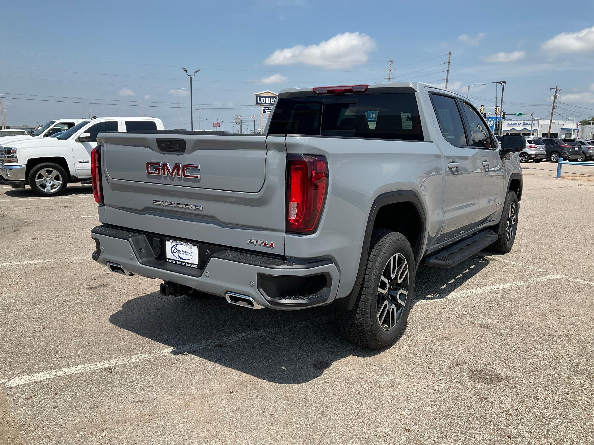 2024 GMC Sierra 1500 Vehicle Photo in PONCA CITY, OK 74601-1036